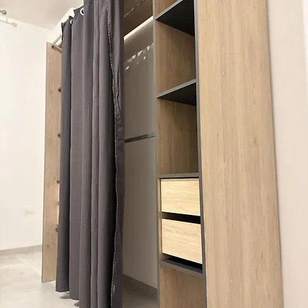 Allegra לינה וארוחת בוקר